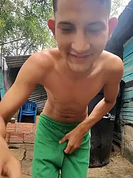 Valentinacuc online show from 12-19-25, 02:46