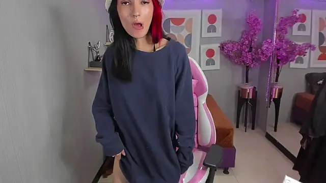 Dafne huges online show from 01-17-25, 10:34