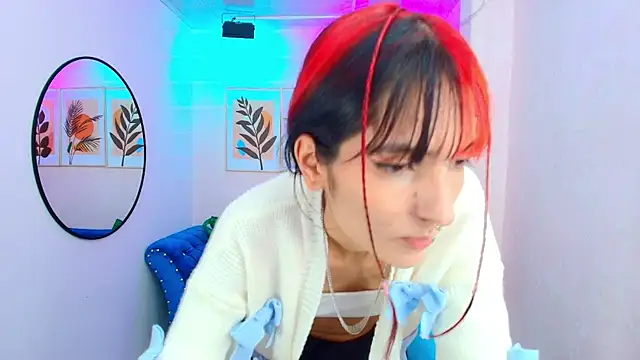 Dafne huges online show from 09-10-25, 07:36