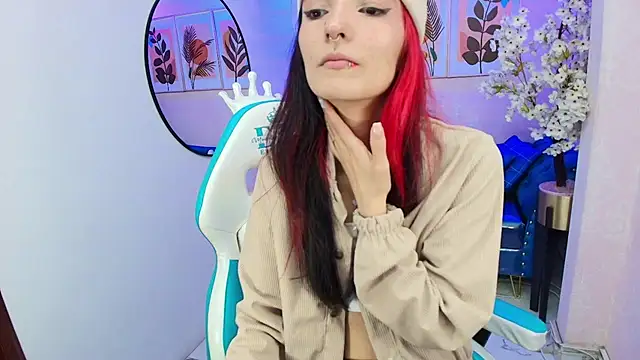 Dafne huges online show from 09-23-25, 05:16