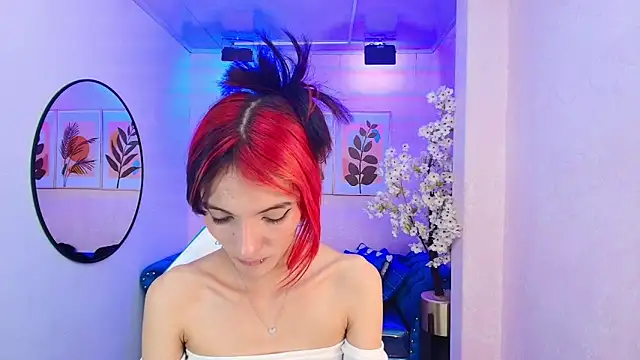 Dafne huges online show from 09-29-25, 07:40