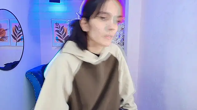 Dafne huges online show from 10-09-25, 07:23