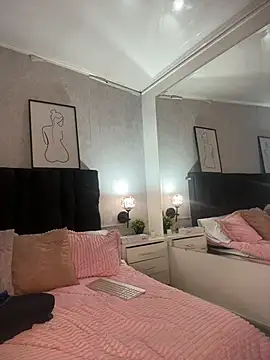 Katti Barrera online show from 01-17-26, 03:06