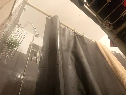 2LatinoUncutPARTY online show from 09-15-25, 11:10