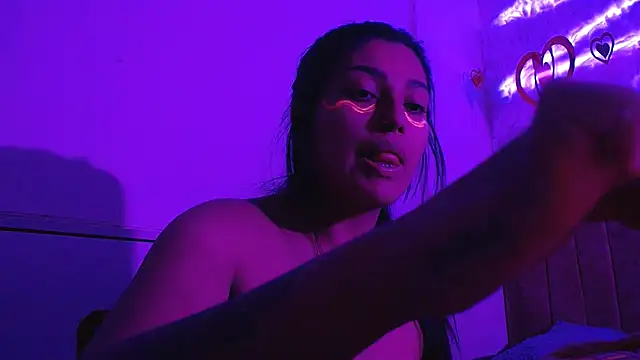 Snapshot of SarahStones chatting on 02-22-25, 07:45 SarahStones online show from 02-22-25, 07:45