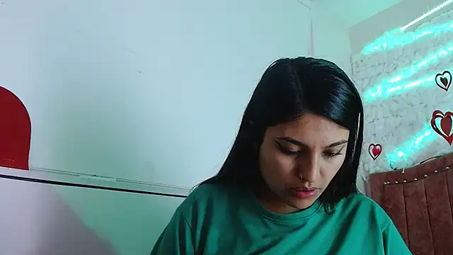 Snapshot of SarahStones chatting on 03-18-25, 10:57 SarahStones online show from 03-18-25, 10:57