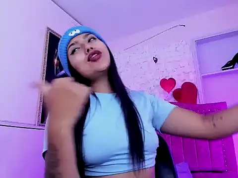 Snapshot of SarahStones chatting on 09-26-25, 02:59 SarahStones online show from 09-26-25, 02:59