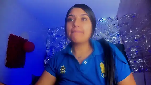 Snapshot of SarahStones chatting on 03-30-26, 11:50 SarahStones online show from 03-30-26, 11:50