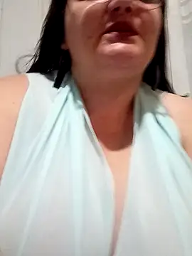 Snapshot of Madisonpalacio chatting on 12-26-24, 11:35 Madisonpalacio online show from 12-26-24, 11:35