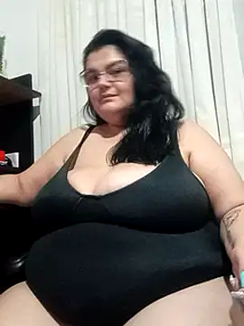 Snapshot of Madisonpalacio chatting on 01-14-25, 04:04 Madisonpalacio online show from 01-14-25, 04:04