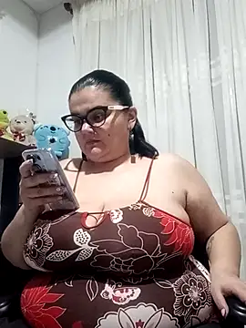 Snapshot of Madisonpalacio chatting on 02-24-25, 01:24 Madisonpalacio online show from 02-24-25, 01:24