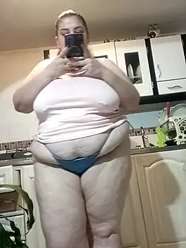 Snapshot of Madisonpalacio chatting on 03-05-25, 12:38 Madisonpalacio online show from 03-05-25, 12:38