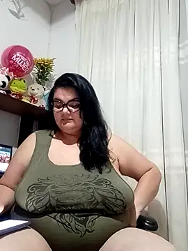 Snapshot of Madisonpalacio chatting on 03-13-25, 02:38 Madisonpalacio online show from 03-13-25, 02:38