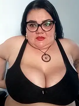 Madisonpalacio online show from 11-14-25, 06:39