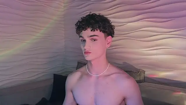 Snapshot of adam_21cm__ chatting on 12-12-24, 06:53 adam 21cm online show from 12-12-24, 06:53