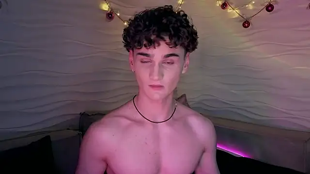 Snapshot of adam_21cm__ chatting on 01-09-25, 08:11 adam 21cm online show from 01-09-25, 08:11