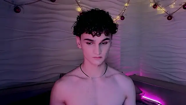 Snapshot of adam_21cm__ chatting on 01-10-25, 04:41 adam 21cm online show from 01-10-25, 04:41