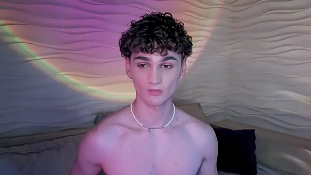 Snapshot of adam_21cm__ chatting on 02-09-25, 08:13 adam 21cm online show from 02-09-25, 08:13