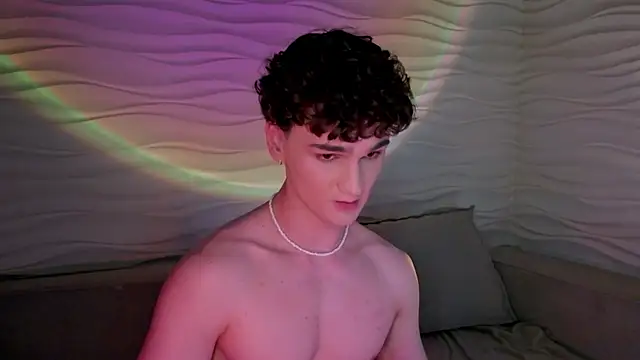 Snapshot of adam_21cm__ chatting on 02-13-25, 10:54 adam 21cm online show from 02-13-25, 10:54