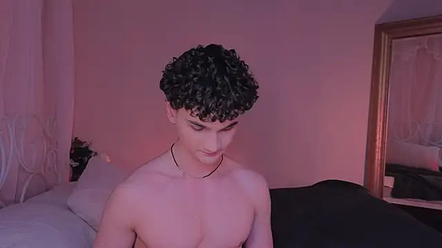 Snapshot of adam_21cm__ chatting on 03-19-25, 07:49 adam 21cm online show from 03-19-25, 07:49