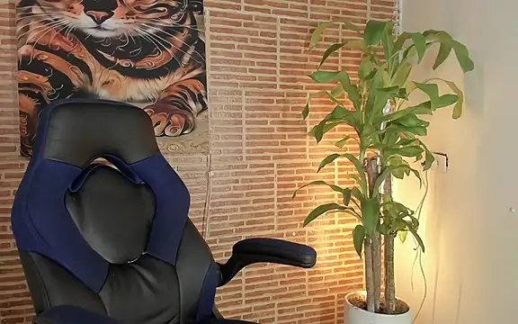 xxx  exotic online show from 06-10-26, 06:56