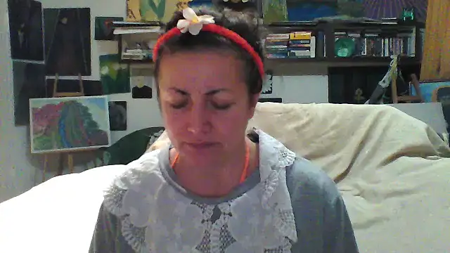 MariaAnaSunshine online show from 10-15-25, 07:58