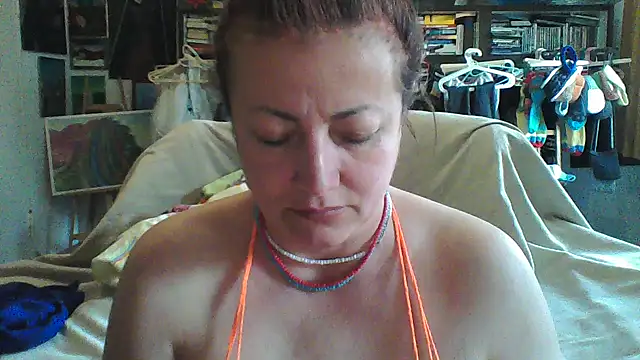 MariaAnaSunshine online show from 03-19-26, 05:55