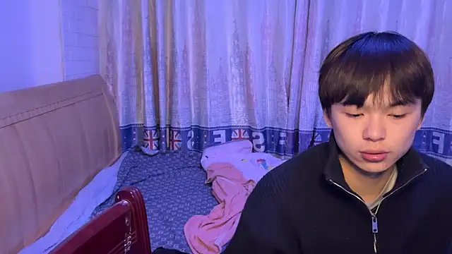 Snapshot of xiaottt1918 chatting on 01-07-25, 05:53 xiaottt1918 online show from 01-07-25, 05:53