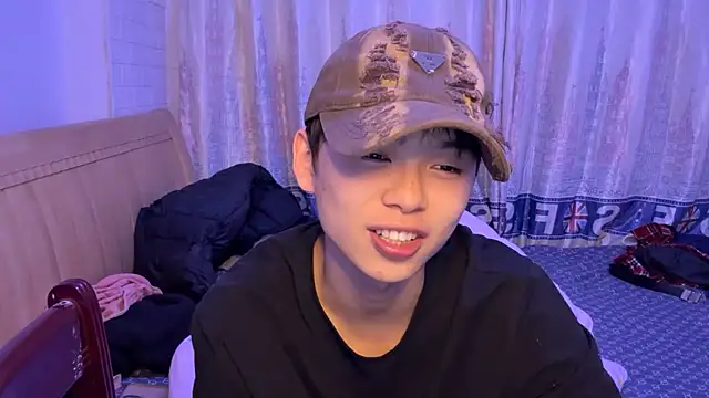 Snapshot of xiaottt1918 chatting on 01-10-25, 11:33 xiaottt1918 online show from 01-10-25, 11:33