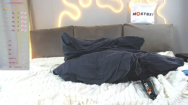 Chloeromantic online show from 12-09-24, 02:24