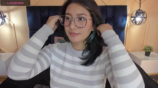 Yazmin rouse online show from 01-17-25, 05:41