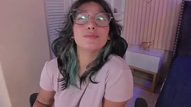 Yazmin rouse online show from 03-06-25, 04:38