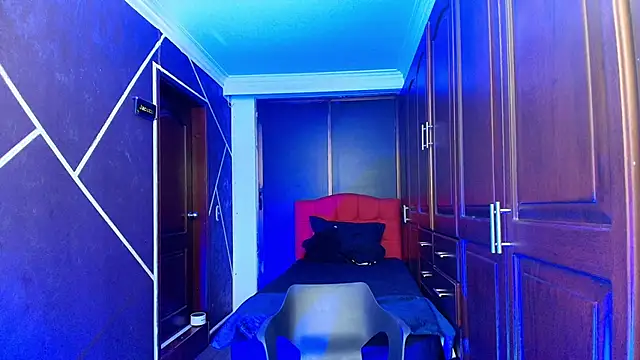 Snapshot of SexyNaf chatting on 01-24-25, 10:51 SexyNaf online show from 01-24-25, 10:51