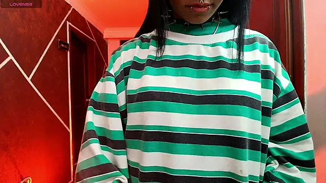 Snapshot of SexyNaf chatting on 01-25-25, 07:07 SexyNaf online show from 01-25-25, 07:07