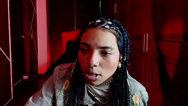 Snapshot of SexyNaf chatting on 03-03-25, 08:00 SexyNaf online show from 03-03-25, 08:00