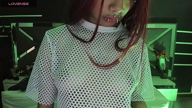 Snapshot of SexyNaf chatting on 10-04-25, 09:02 SexyNaf online show from 10-04-25, 09:02