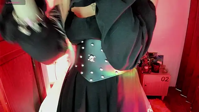 Snapshot of SexyNaf chatting on 10-28-25, 07:27 SexyNaf online show from 10-28-25, 07:27