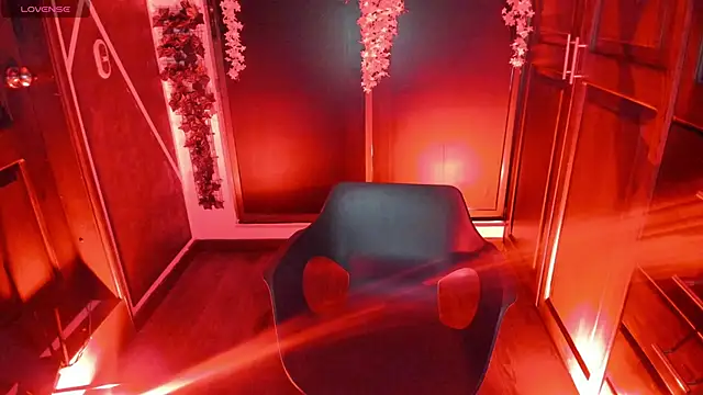 Snapshot of SexyNaf chatting on 11-03-25, 07:26 SexyNaf online show from 11-03-25, 07:26