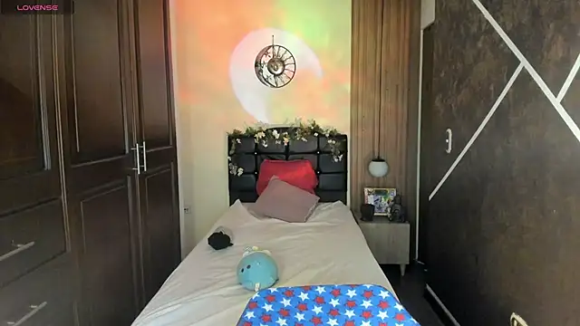 SexyNaf online show from 02-04-26, 07:09