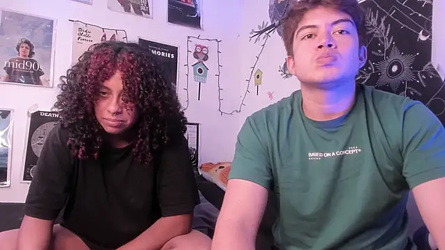 Snapshot of hothoneychile chatting on 10-27-25, 12:26 hothoneychile online show from 10-27-25, 12:26