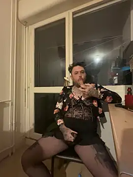 lope85540 online show from 10-31-25, 04:57