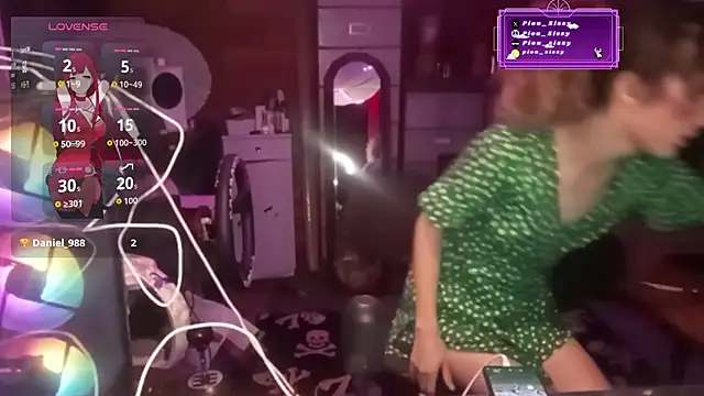 Snapshot of piou-sissy chatting on 10-14-25, 07:58 piou-sissy online show from 10-14-25, 07:58