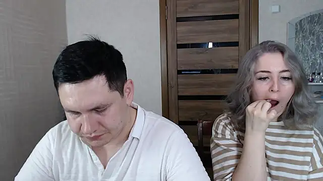 Kristy-Max online show from 02-19-25, 04:34