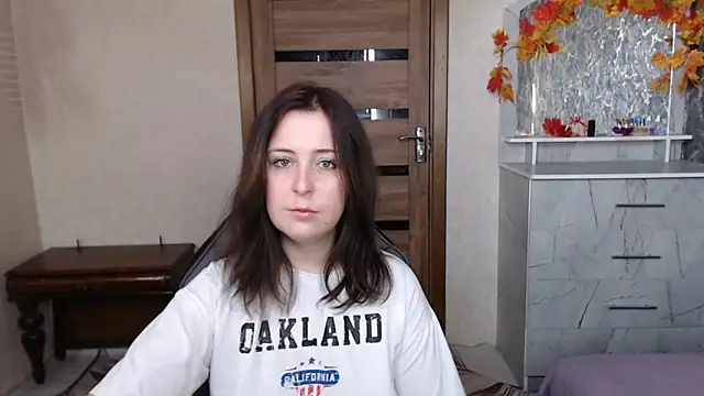 Kristy-Max online show from 10-13-25, 10:26