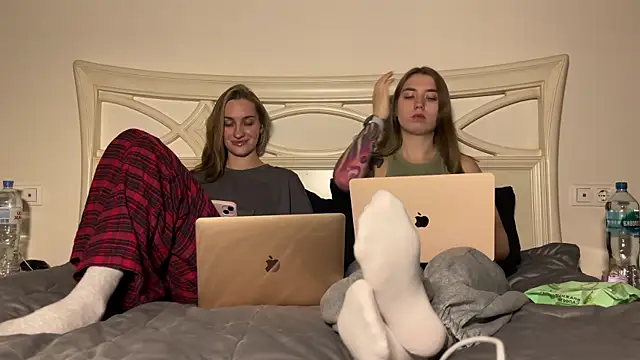 urmissalice online show from 12-30-24, 03:35