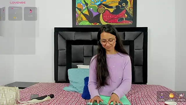 Snapshot of tatiana_valencia chatting on 01-04-25, 12:59 tatiana valencia online show from 01-04-25, 12:59