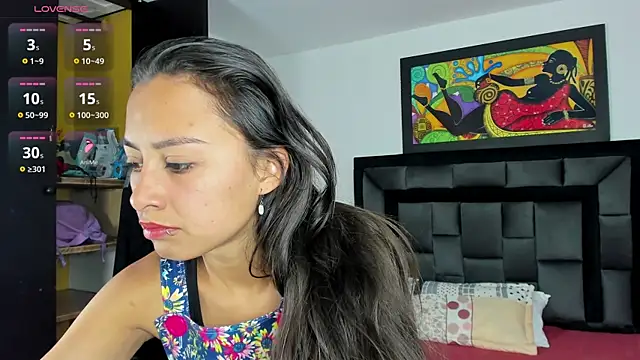 Snapshot of tatiana_valencia chatting on 02-05-25, 01:00 tatiana valencia online show from 02-05-25, 01:00