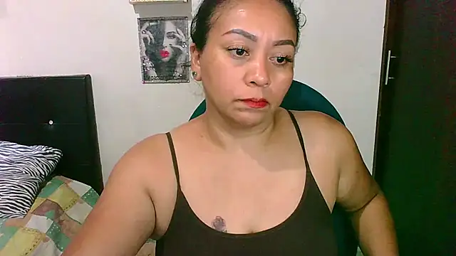 Snapshot of zaray_bella chatting on 03-30-26, 09:38 zaray bella online show from 03-30-26, 09:38