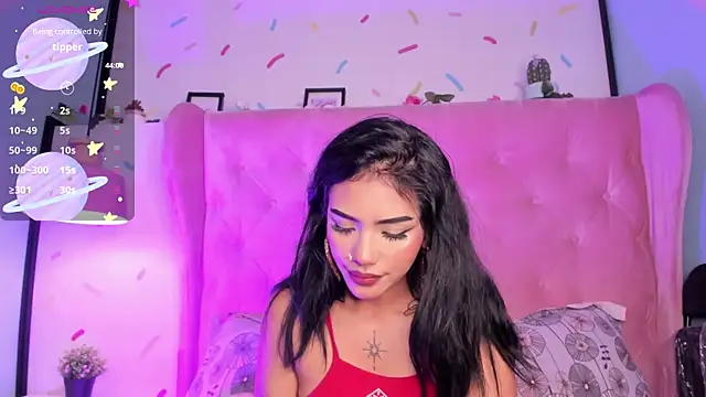 Snapshot of Giovanna_oliveira chatting on 12-04-24, 11:52 Giovanna oliveira online show from 12-04-24, 11:52