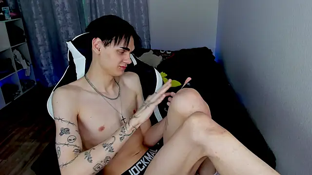 CHERLYBAY online show from 12-13-24, 01:04